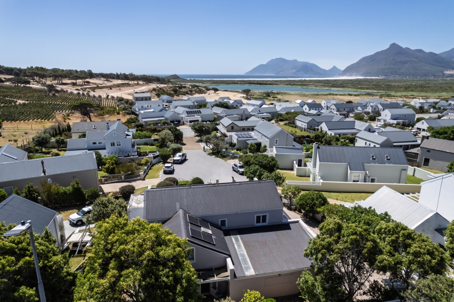 4 Bedroom Property for Sale in Bluewater Estate Western Cape